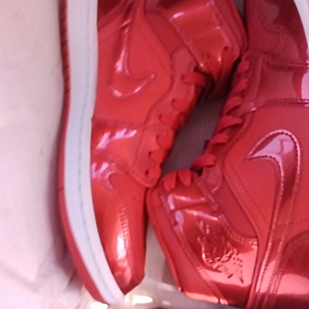 Aj1 mid pomegranate brand new woman's